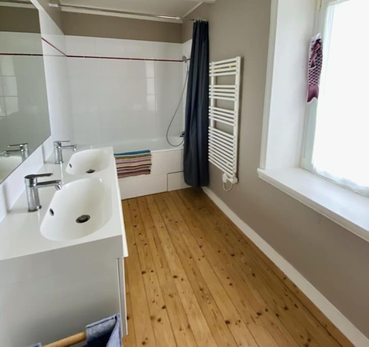 Carantec Centre Maison Pour 9 Personnes Экстерьер фото